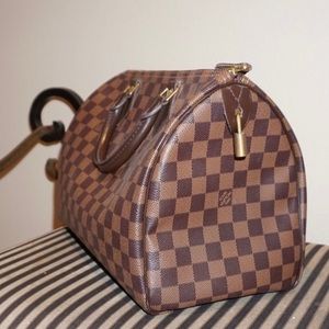 Authentic Louis Vuitton speedy 30